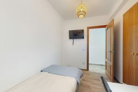 Avinguda de Burjassot, Valencia, Valencian Community 46025 - Photo 2