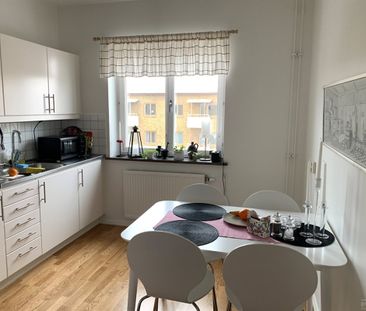 Mäster Ernsts gata 20 - Photo 2