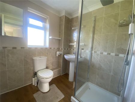 2 bedroom semi-detached house to rent - Photo 5