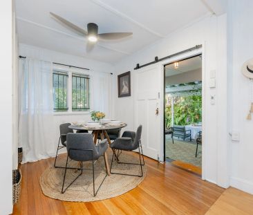 Charming Renovated Cottage in Prime Location - Photo 6