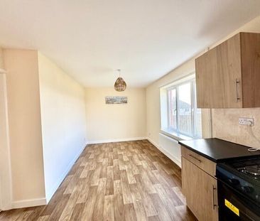 Coronation Avenue, Barnsley, Grimethorpe - Photo 4