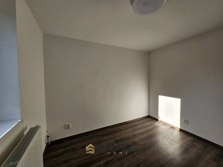 Pronájem bytu 3+1 80 m² - Фото 4