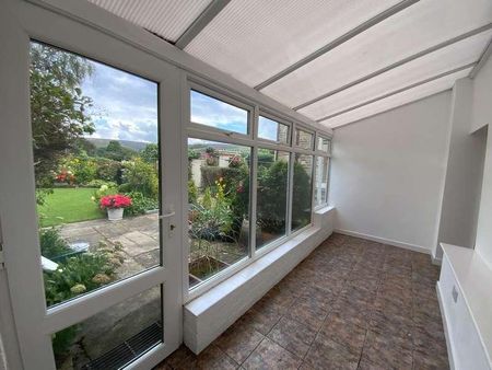 Manor Park Road, Old Glossop, SK13 - Photo 3