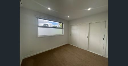 Modern townhouse. - Photo 2