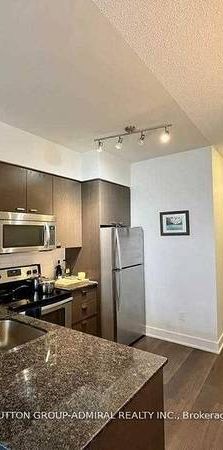 Yonge / Sheppard Luxurious 1Bdrm Open Concept Kitchen Near Park - Photo 1