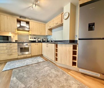 2 bedroom flat to rent - Photo 6