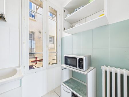 Appartement MEUBLE de trois pièces au centre ville - Photo 5