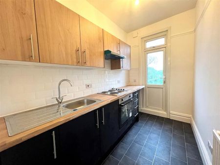 2 bedroom apartment to rent - Photo 4