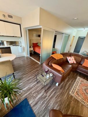 Sole on St. Paul – Great Location - Photo 1