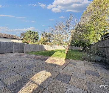 Swakeleys Road, Ickenham, UB10 - Photo 6