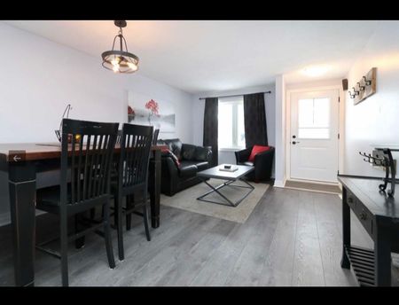 59 Eastview Rd, Guelph - Photo 2