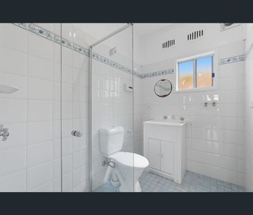 12 Moore Street, West Gosford, NSW 2250 - Photo 6
