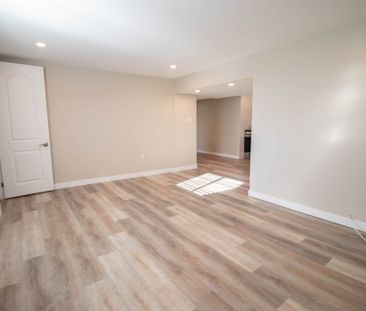 **STUNNING** 2 BEDROOM LOWER UNIT IN WELLAND!! - Photo 1