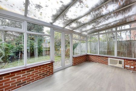 3 bedroom semi-detached house to rent - Photo 3