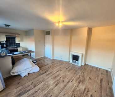 Holly Bush Lane, Stourbridge, DY8 4HH - Photo 2