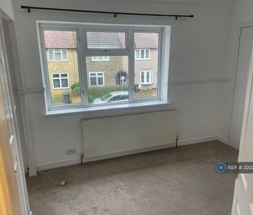 3 bedroom terraced house to rent - Photo 6