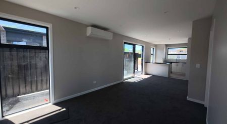 Brand New - Genuine Long Term - Easy Living - Photo 3