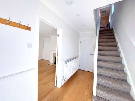 House to rent in Neale Close, Cambridge, CB1 3LE - Photo 2