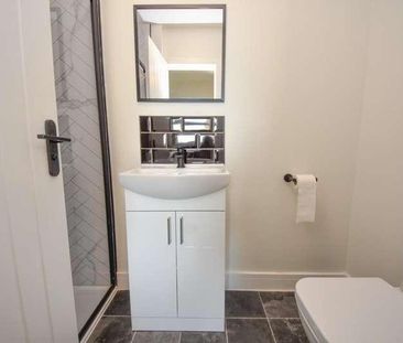 Park Road, Springfield, Wigan, WN6 - Photo 3