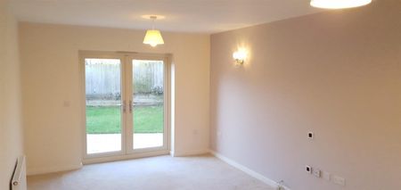 4 BED Detached house To rent - Photo 2