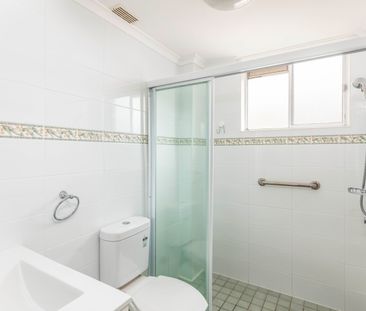 5/6 Waugh Street, Port Macquarie NSW 2444 - Apartment For Rent | Do... - Photo 4