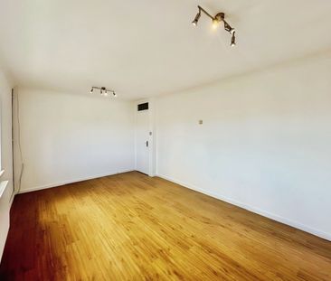 Two-Bedrooms Apartment - Photo 2