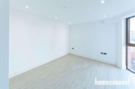 Colts Village Apartments, Barking Road, London, E6 - Photo 3