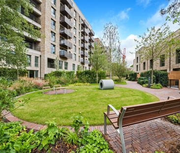 3 bedroom terraced property to rent - Photo 3