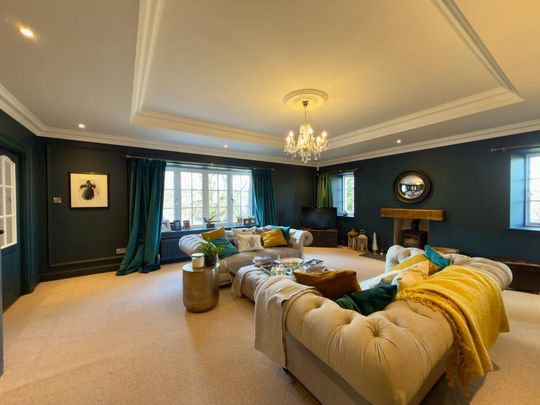 4 bedroom semi-detached house to rent - Photo 1