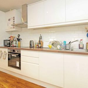 1 bedroom flat to rent - Photo 3