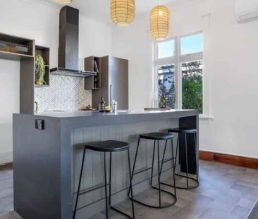 Easy Care Home - Photo 3