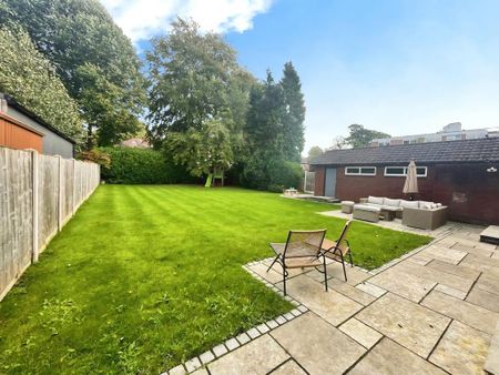 4 bedroom detached house to rent - Photo 5