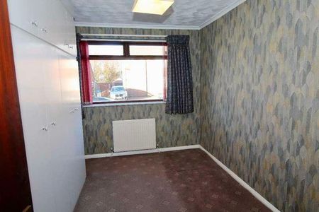 Marland Hill Road, Rochdale, OL11 - Photo 5