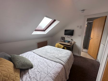 64 Lipson Road - Photo 2
