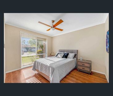 Impressive 5-Bedroom Home Designed for Modern Family Comfort - Photo 2