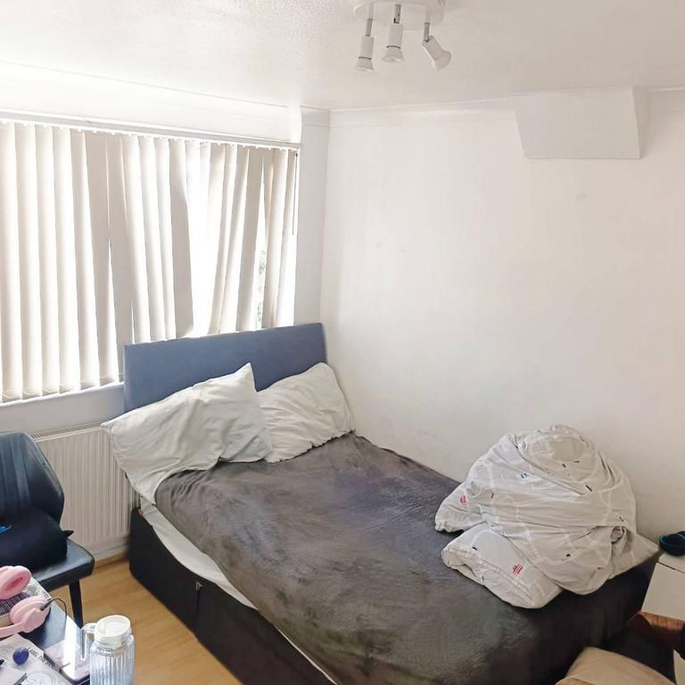 1 bedroom semi-detached house to rent - Photo 1