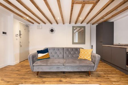 Market Place - Photo 4