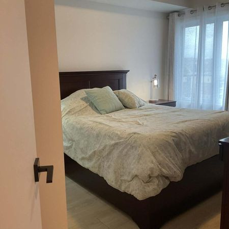 3 mois gratuit . Appartement 4 1/2 + val-belair - Photo 3