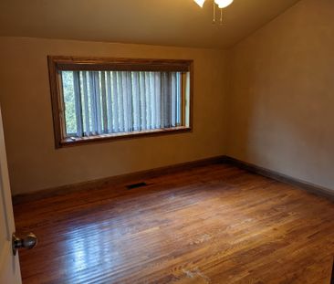 For Lease - 806 Stone Street, Oshawa, Ontario - Photo 4