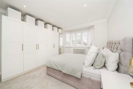 Amblecote Close, SE12, London - Photo 2