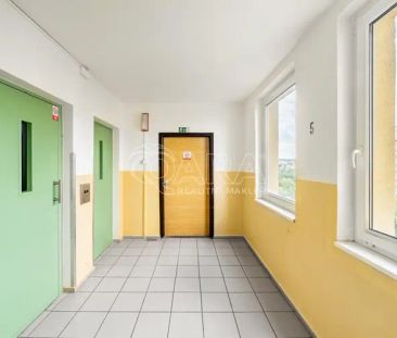 Pronájem světlého bytu, 3+kk s lodžií, Poljanovova, Praha 4 - Photo 1