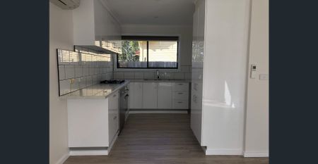 ADDISON REAL ESTATE - Photo 3