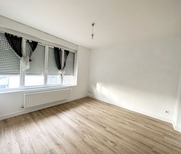 Location Appartement 2 pièces 29m² LILLE 59000 - Photo 3