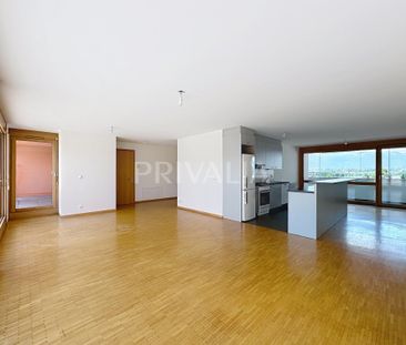 Superbe attique à proximité des Organisations Internationales - Photo 3