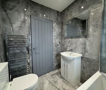 2 bedroom semi-detached house to rent - Photo 6