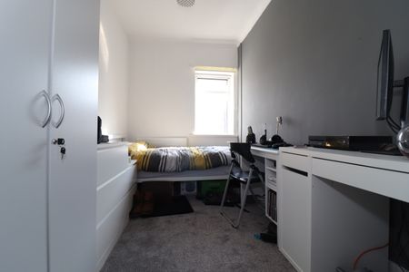 Cathays Terrace, Cathays - Photo 3