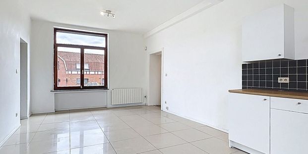 Appartement te huur in Crehen voor € 850 met 2 slaapkamers - Photo 1