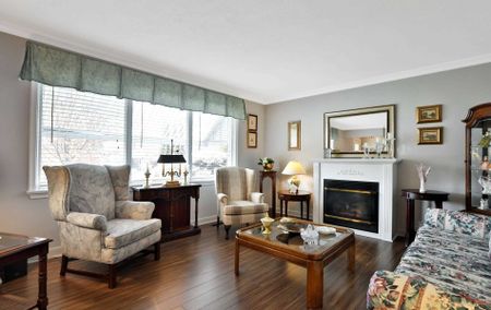 For Lease - 729 Parker Crescent, Burlington, Ontario - Photo 2