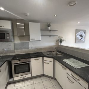 Beckhampton Street - Photo 2