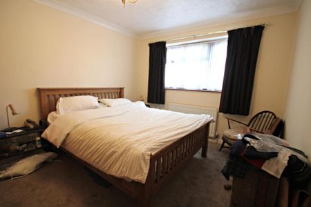 2 bedroom detached bungalow to rent - Photo 4